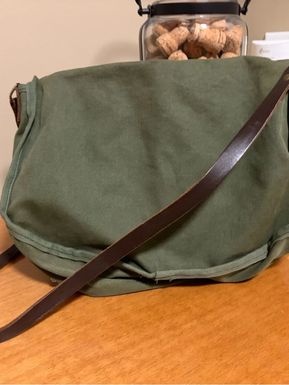Duluth Pack Green Canvas Men’s Messenger Bag with Brown Leather Trim
